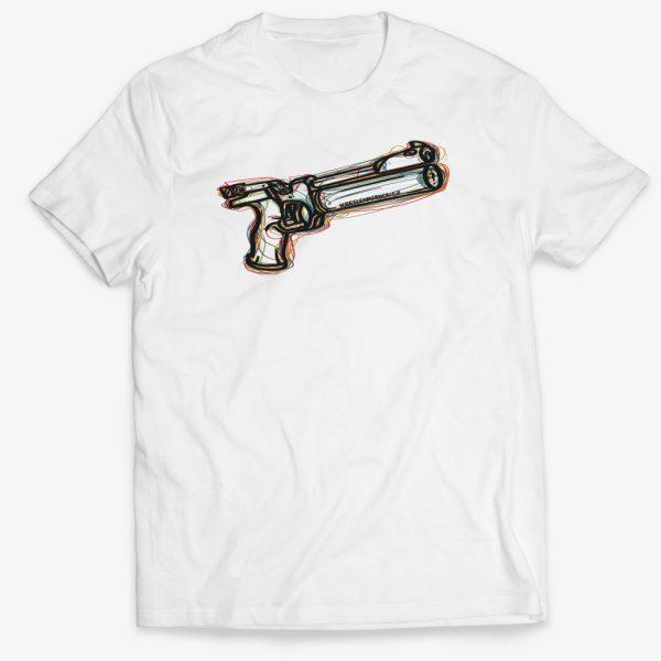 Sportovní pistole Steyr LP2 na bílém tričku pomáhá ELI