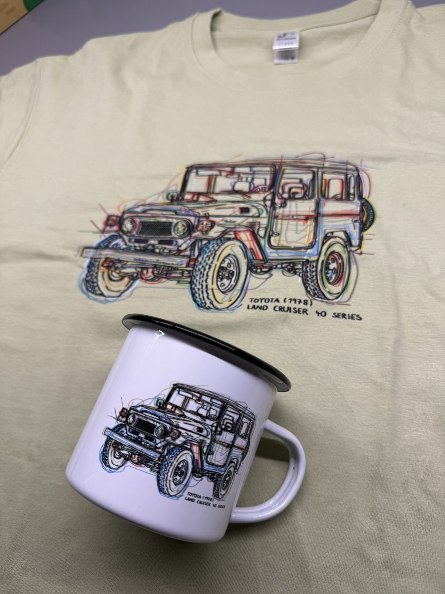 Krásné kombo plecháčku a trička Toyota Land Cruiser 40 Series